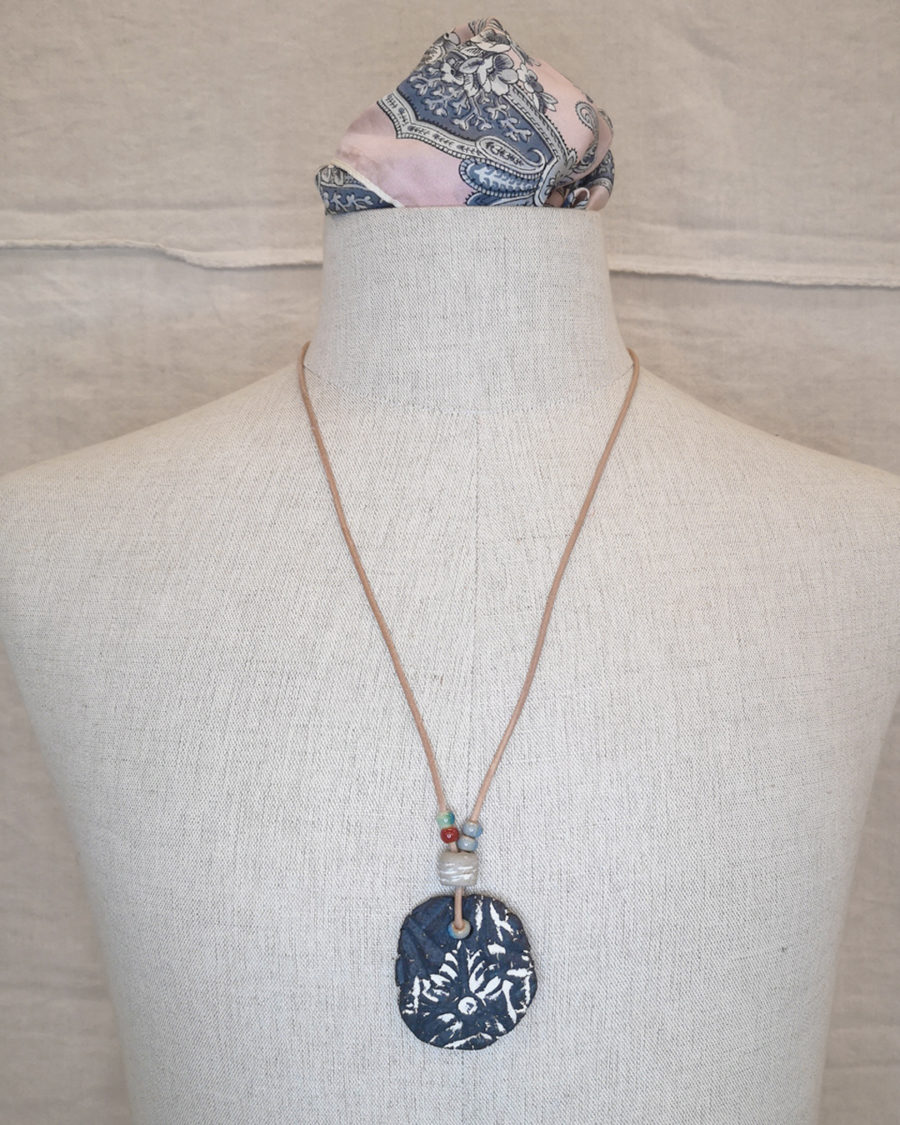 [ C ] - « SHAMAN » SANDSTONE TALISMAN 003 – Image 2